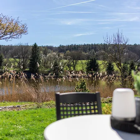 Im Weiherhaus Lägenhet